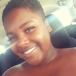 Meet your Posher, Chrysten